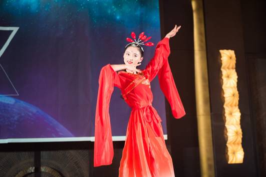 晚会表演2.jpg